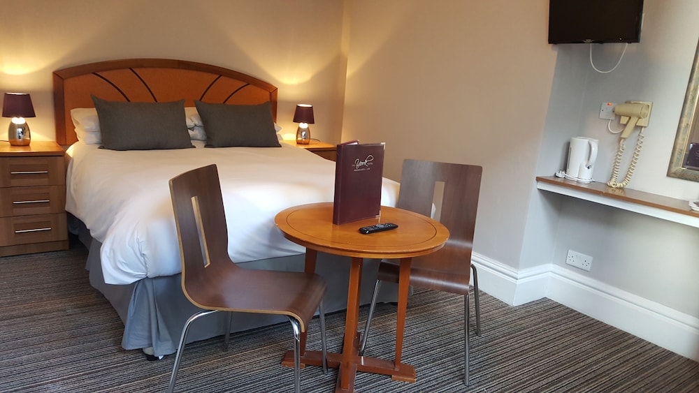 The York Hotel 36/49