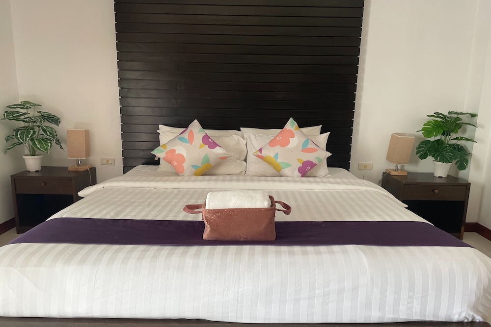 Aromdee at Naithon Beach 18/50