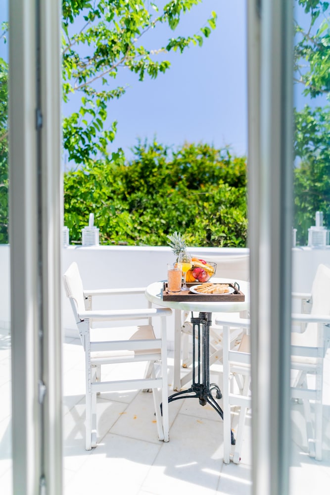 Agia Anna Living 32/50
