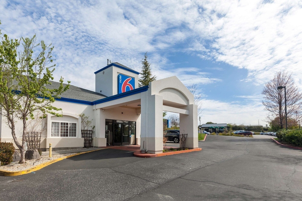Motel6 Auburn, CA 49/60