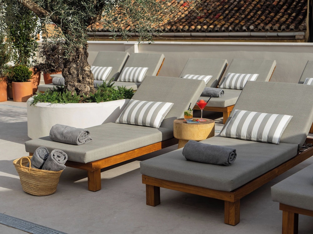 Hotel Well and Come Malaga 30/50