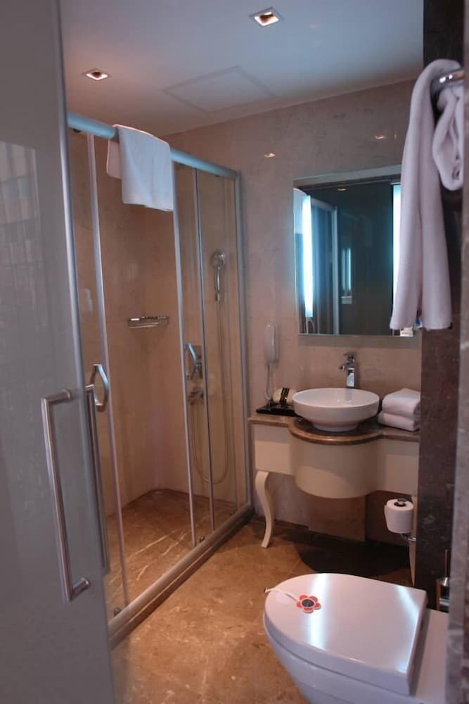 Hotel Le Mirage 10/69