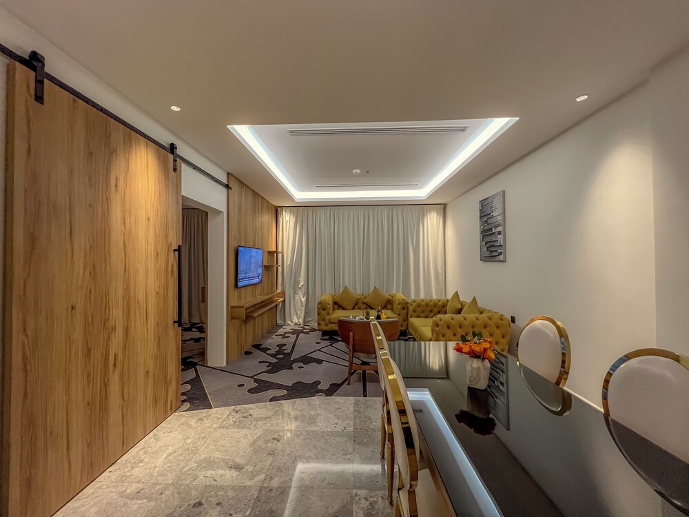 فندق ساس(Four Points by Sheraton Hafar Al Batin) 33/44