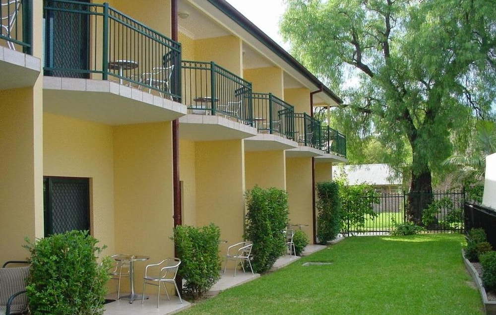 ST MARYS PARK VIEW MOTEL 2/34
