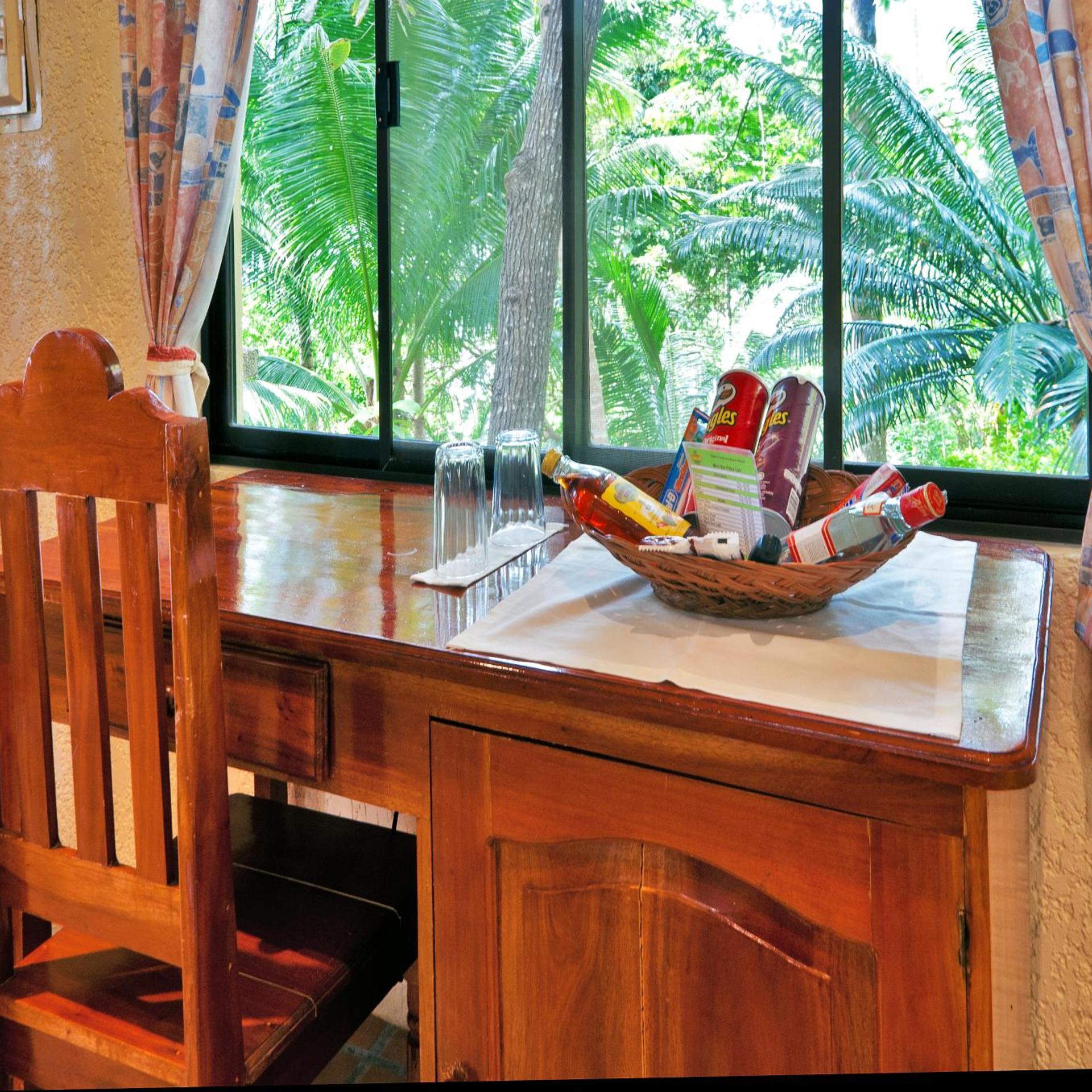 Deluxe, Double Bed, Sea View, Balcony, Easy Diving And Beach Resort 2/5