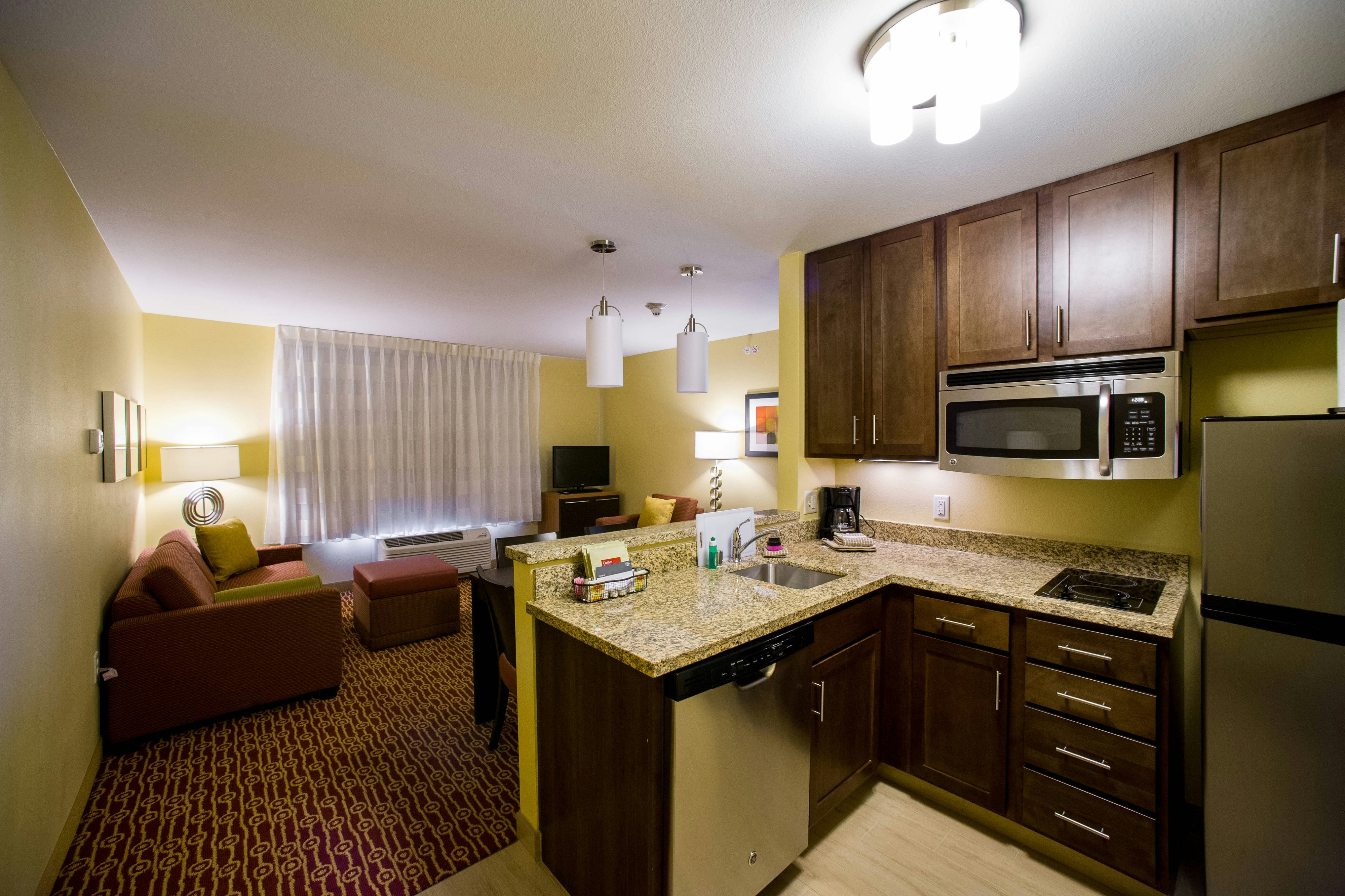 TOWNEPLACE SUITES ROSWELL 16/28
