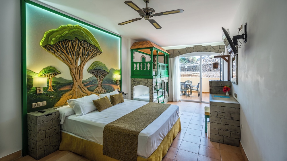 BLUESEA Costa Jardin Spa 33/82