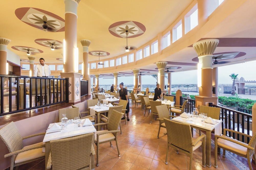 Hotel Riu Funana 22/35
