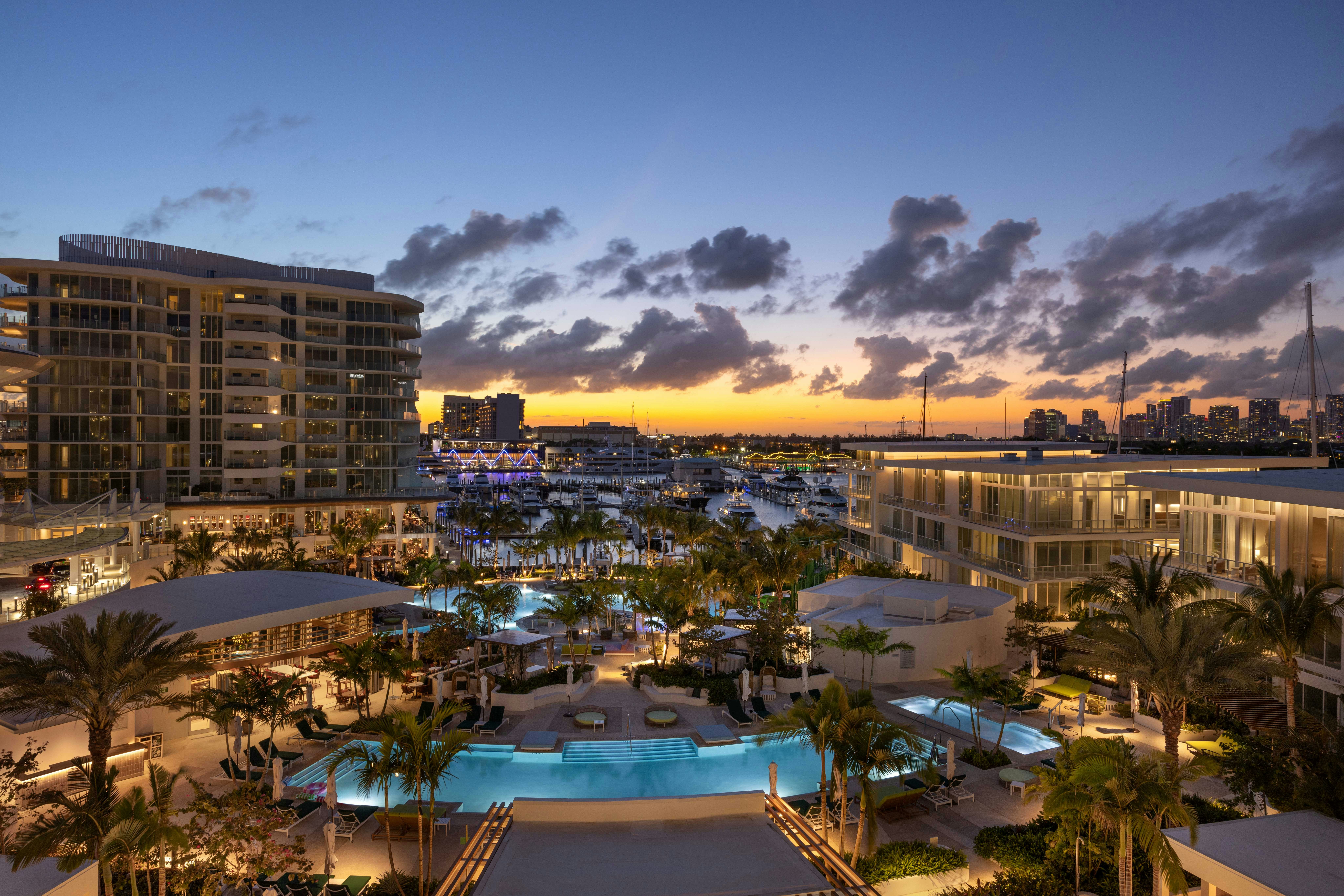 Pier Sixty Six Hotel And Marina 5/69