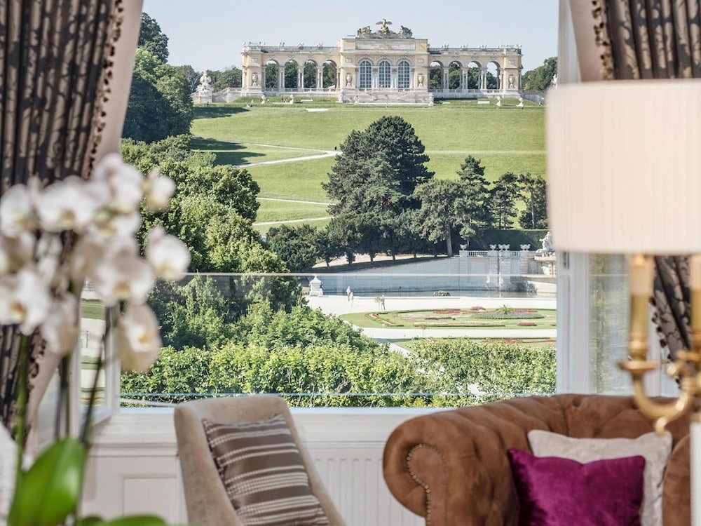 Schloß Schönbrunn Grand Suite 30/40