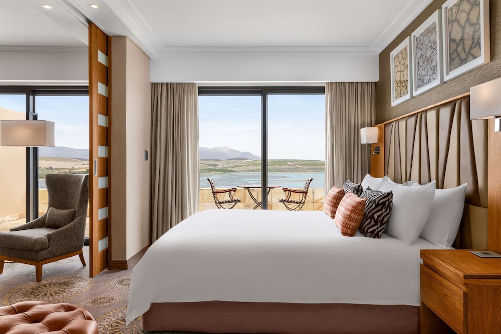 Premium, Deluxe, Suite, King Bed, Lagoon View