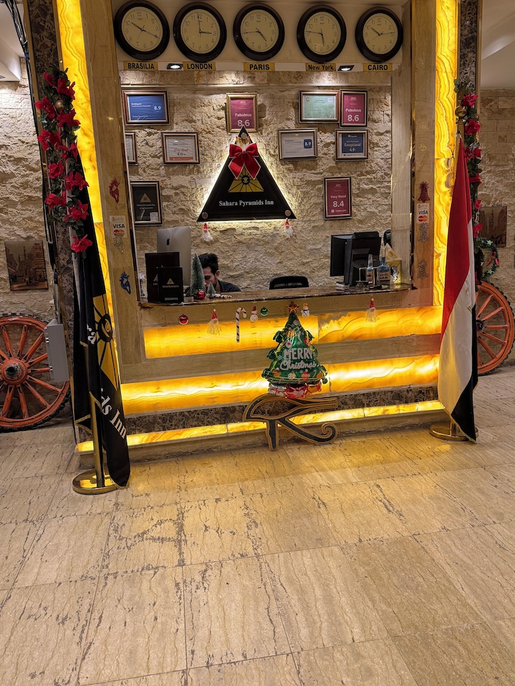 Sahara Pyramids Inn 9/50