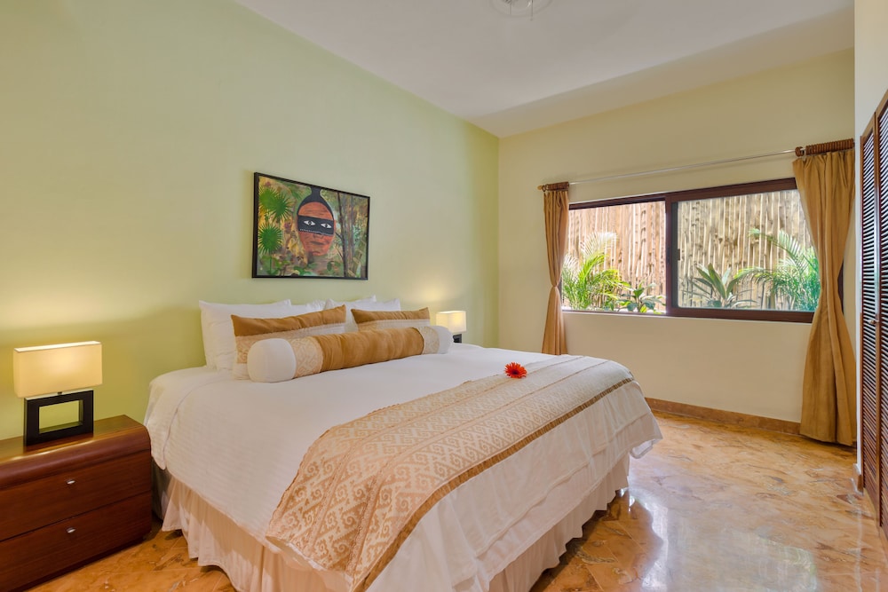 Porto Playa Condo Hotel And Beachclub 15/50