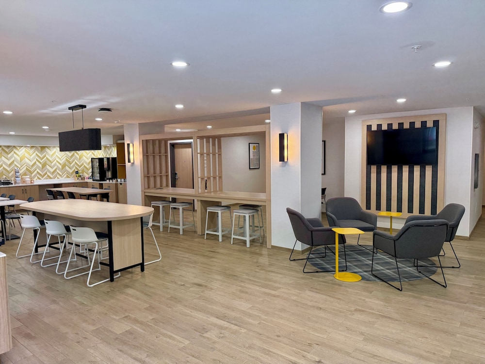 Extended Stay America Newport News I 64 Jefferson Ave 57/66