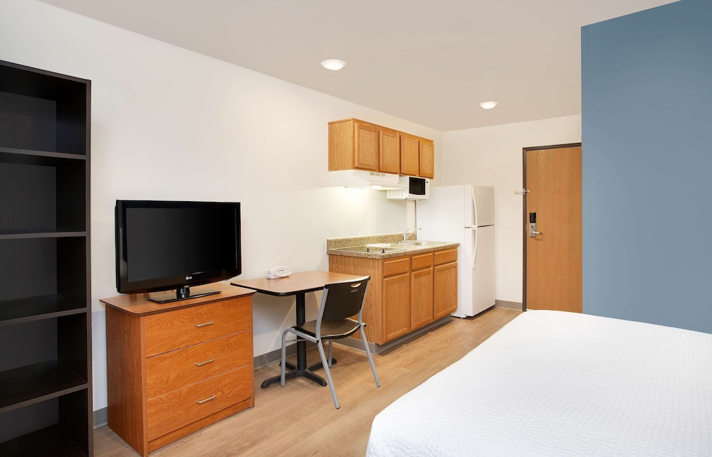 Woodspring Suites Orlando South 32/43