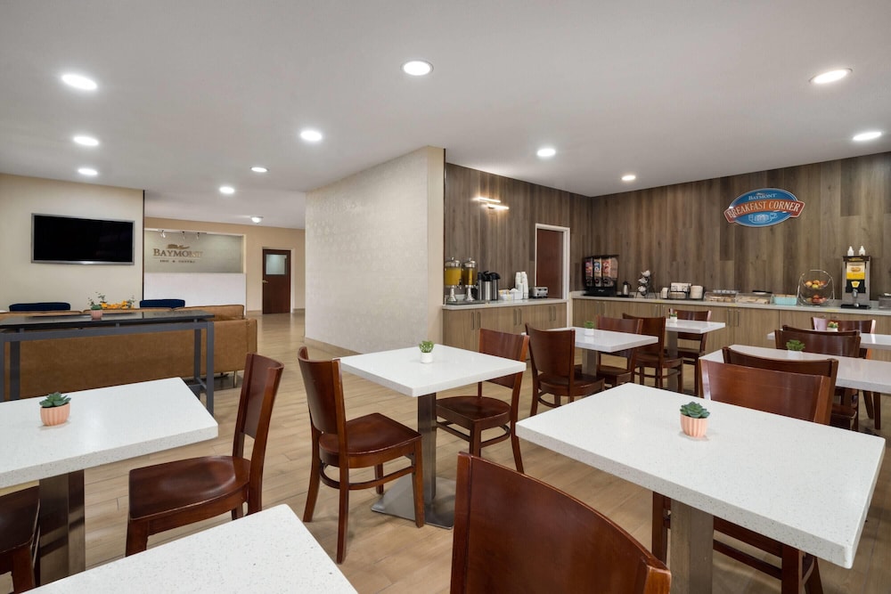 Baymont by Wyndham Savannah/Garden City 50/56