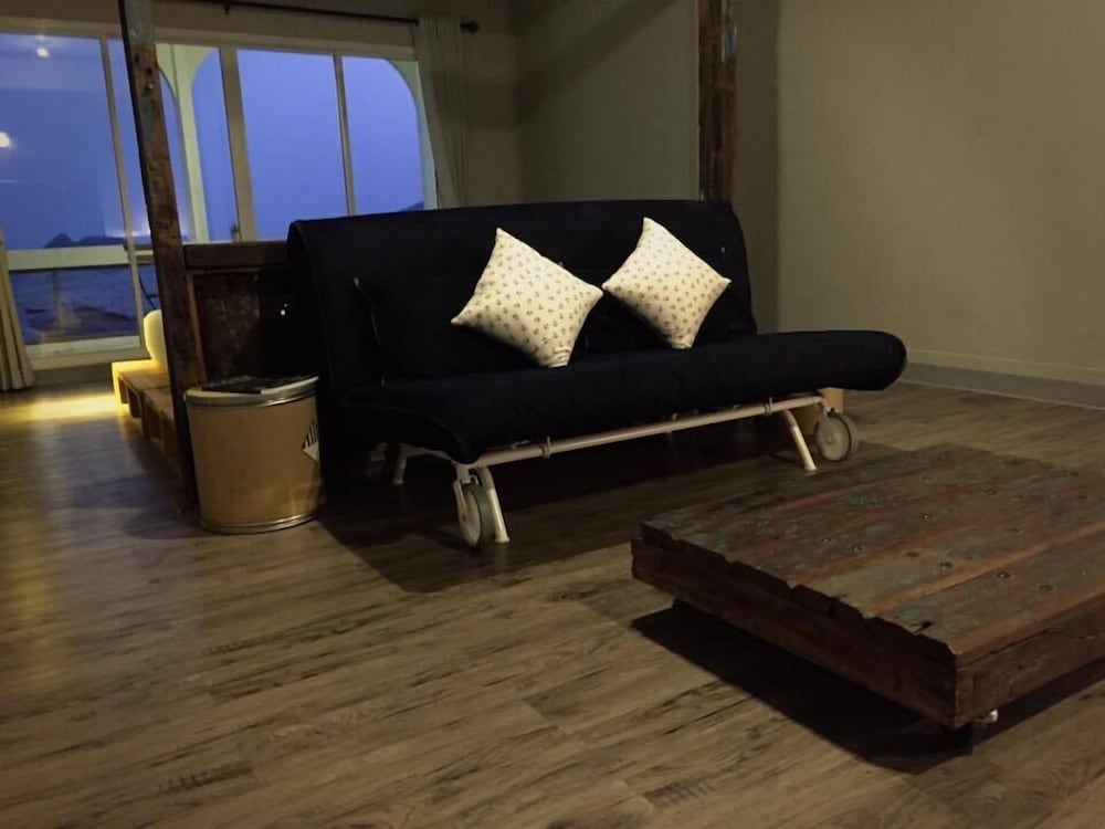 Sattahiptale Boutique Guest House & Hostel 25/50