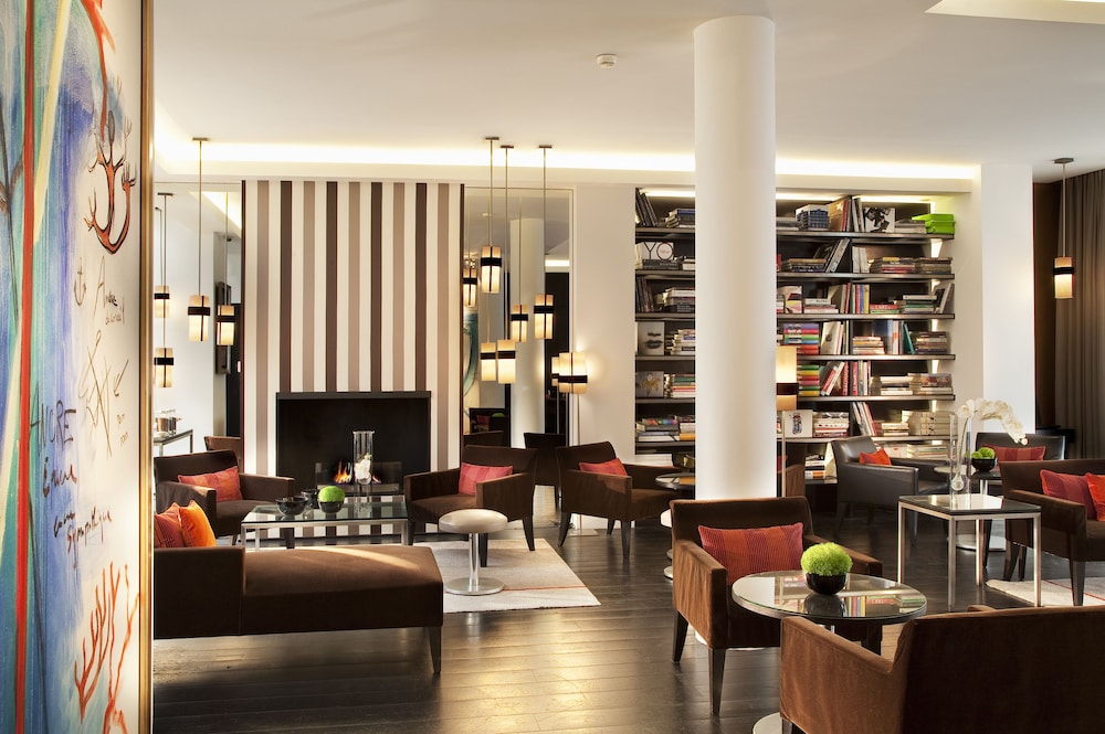 Le A Hotel 34/40