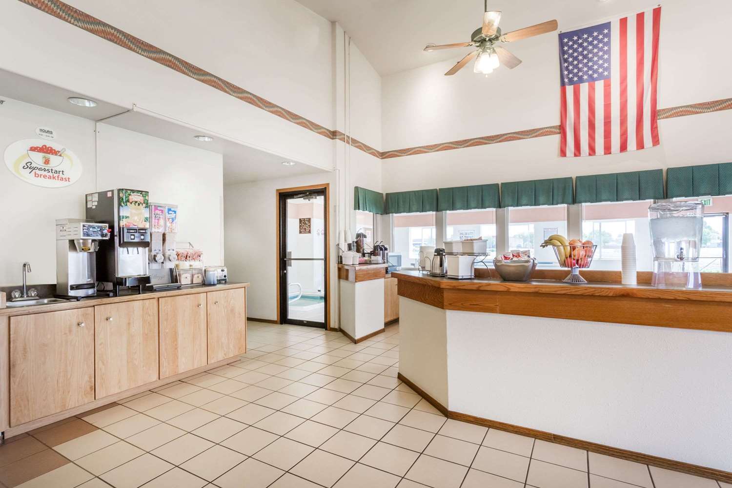 Super 8 By Wyndham Fruita 3/7