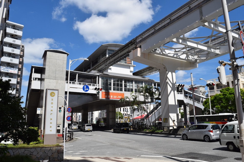 Hotel Azat Naha 62/69