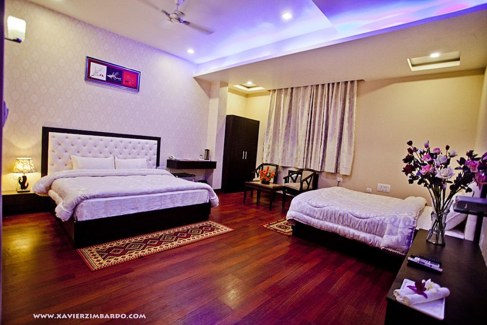 Hotel Krishnam 18/50