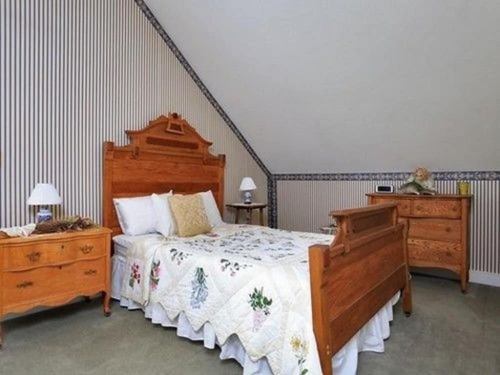 Old Orchard Beach Inn 33/79