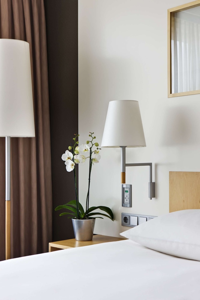 Steigenberger Airport Hotel Amsterdam 10/66