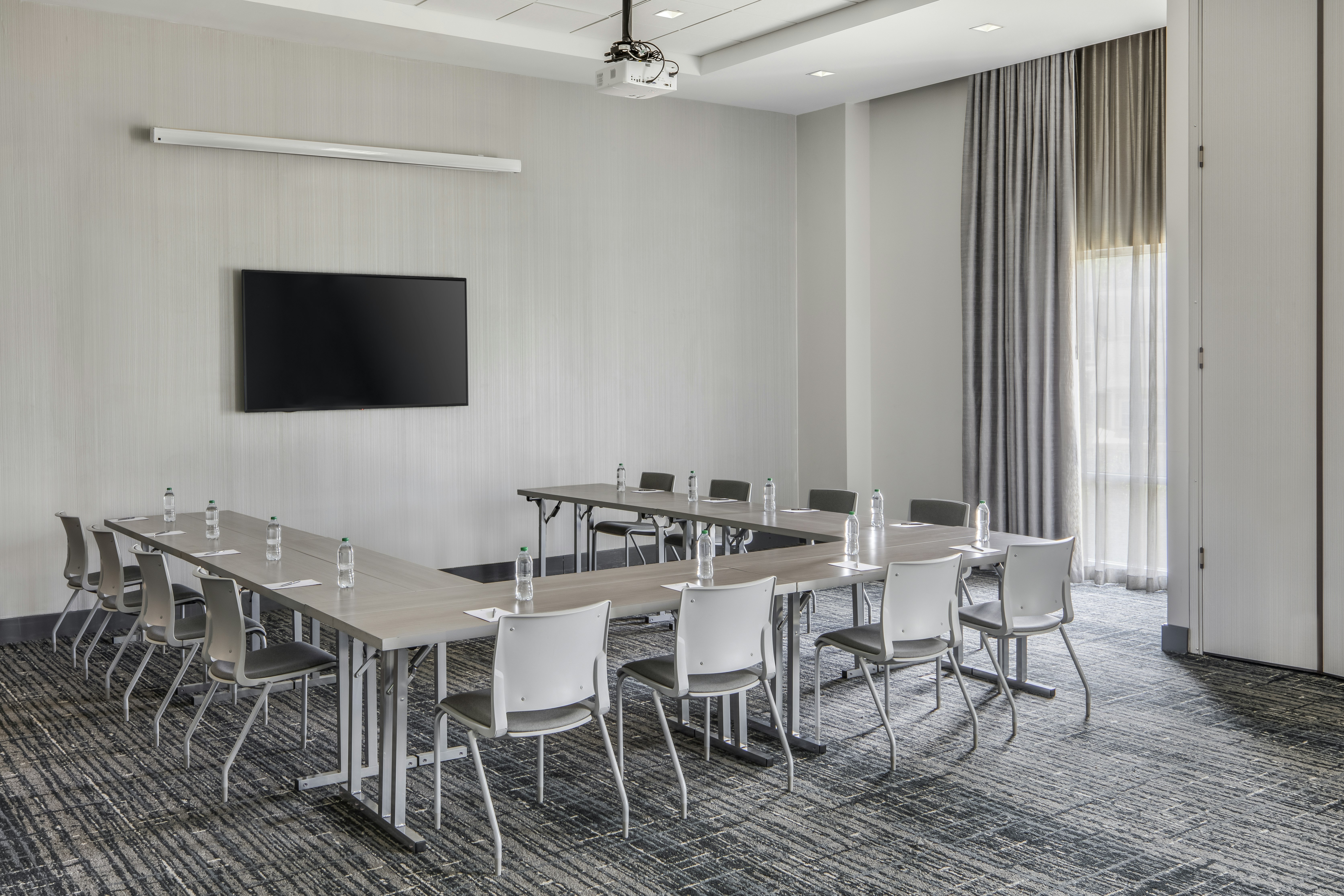 Embassy Suites by Hilton Atlanta Midtown 38/45