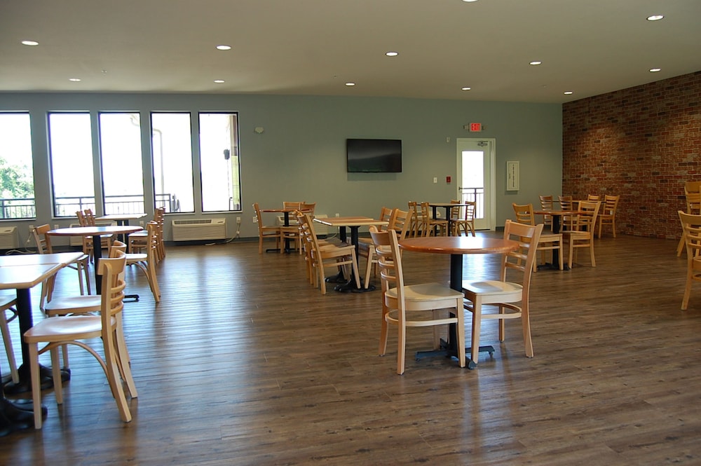 Vacation Lodge 52/65
