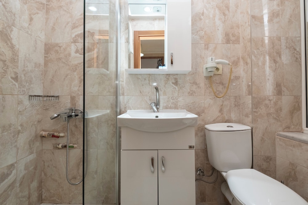 Sisli MLS Hotel 52/54
