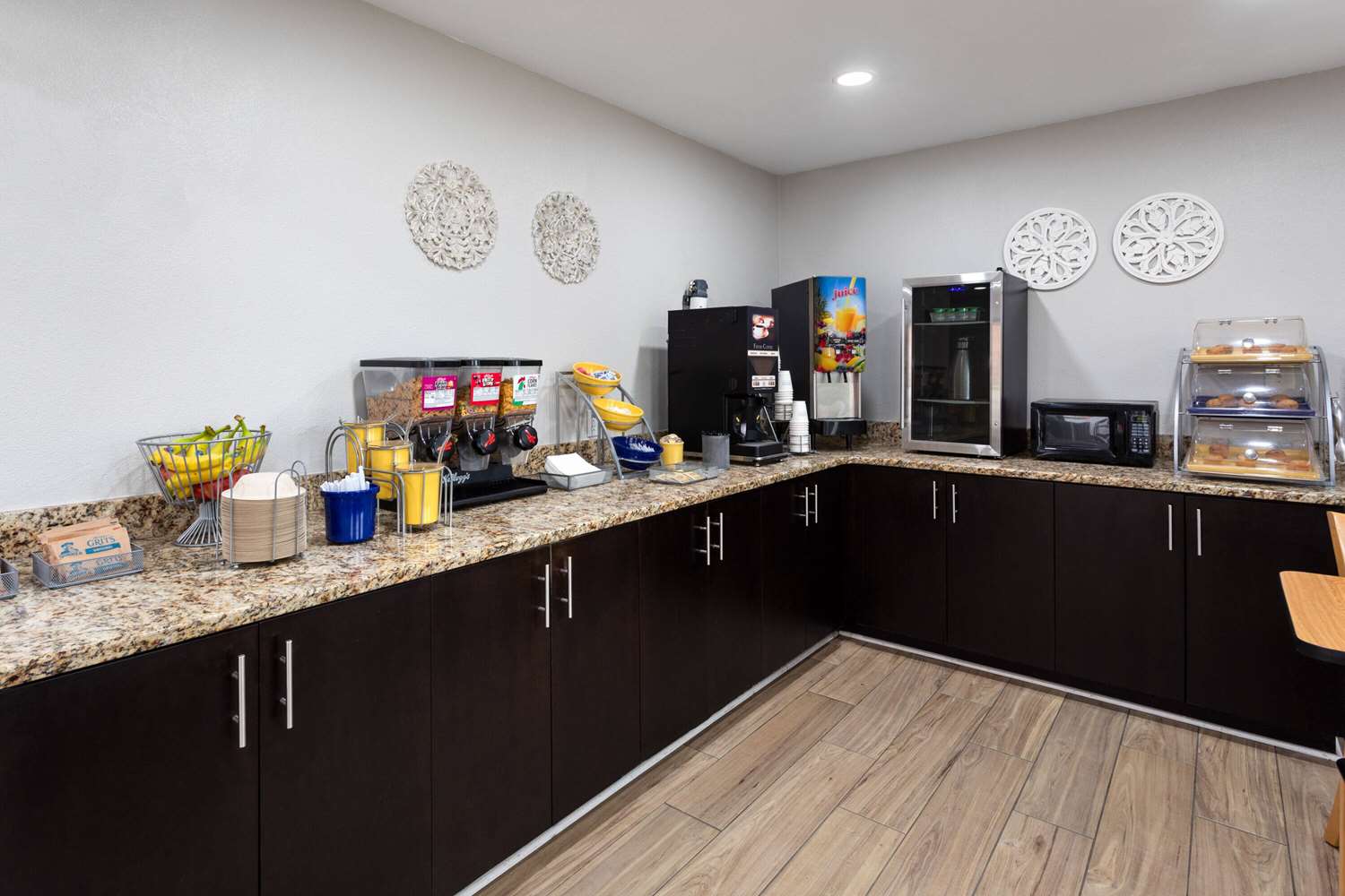 Days Inn by Wyndham Douglasville-Atlanta-Fairburn Road 15/20
