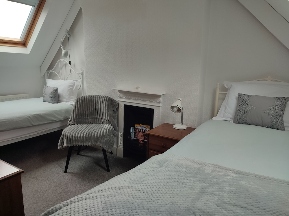 Anton Guest House Bed and Breakfast 12/50