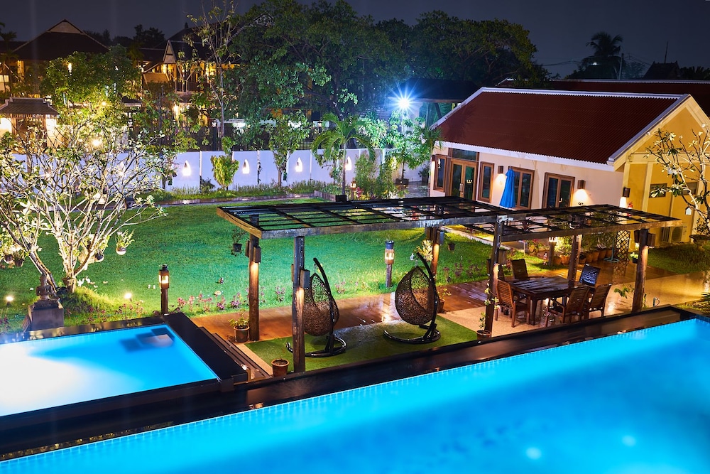 Huean Kham Hom Resort 63/72