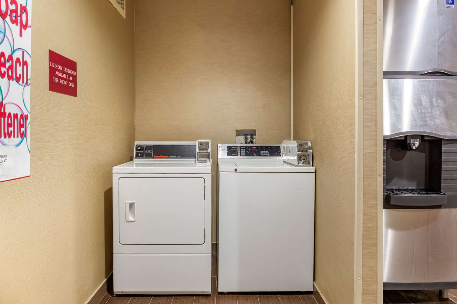 Comfort Suites Dover University Area 30/36