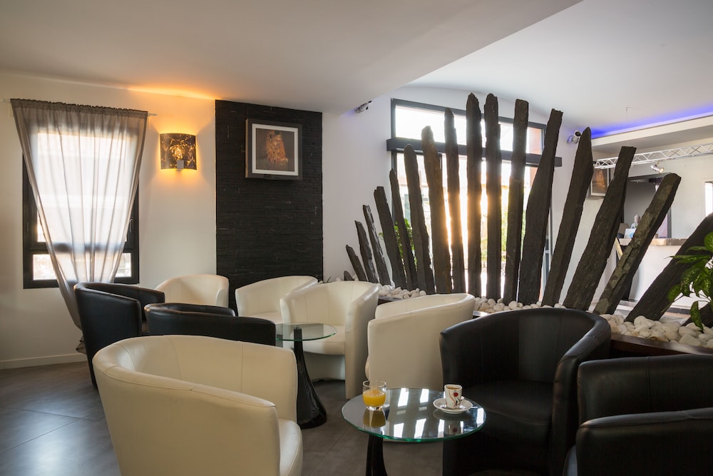 INTERHOTEL HOTEL DES ARTS 38/67
