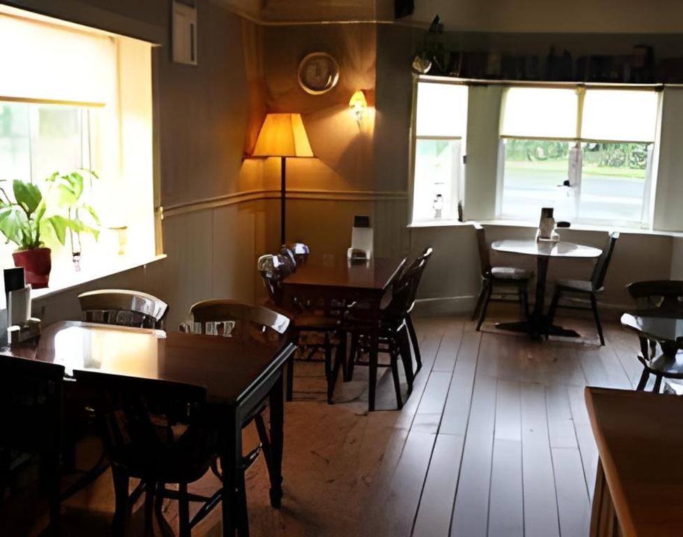 The Bolingbroke Hotel 25/35