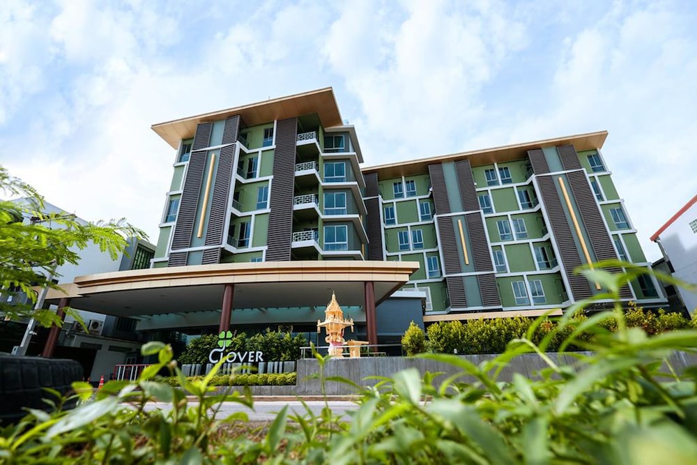 Clover Hotel Hatyai 1/58
