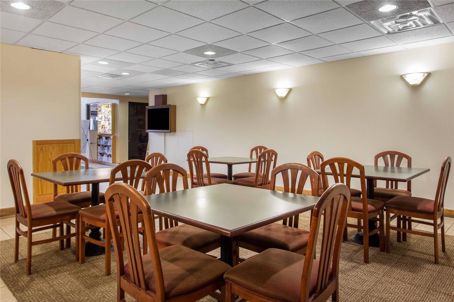 Quality Inn Surfside Myrtle Beach 18/24