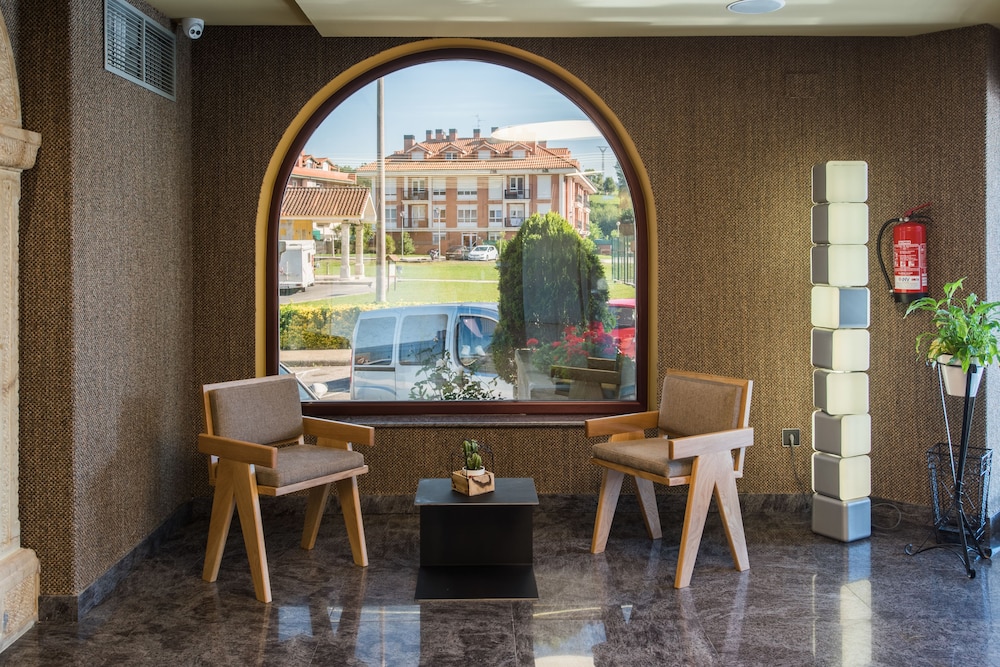 Hotel Villa Pasiega 35/50