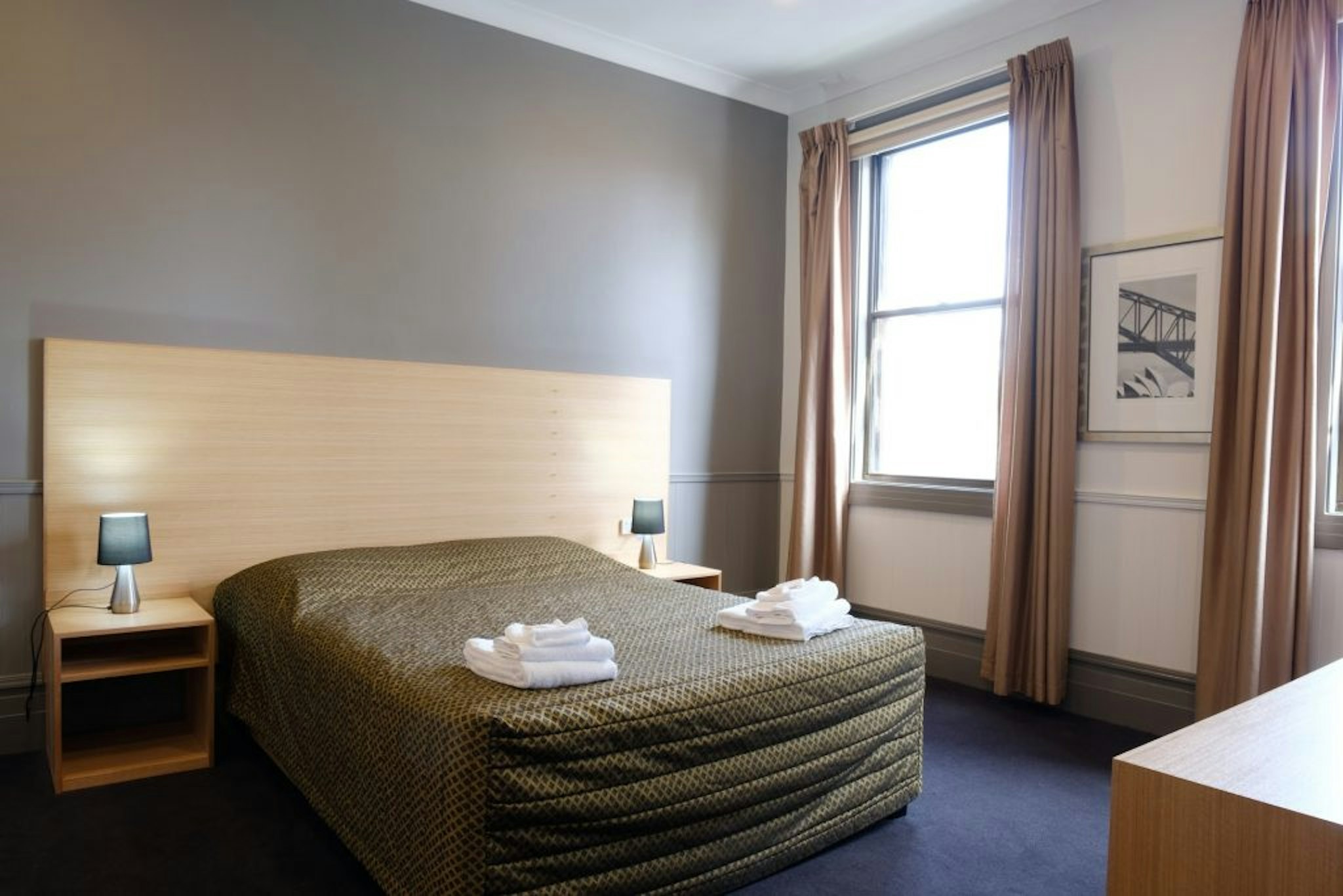 Royal Exhibition Hotel 1/4