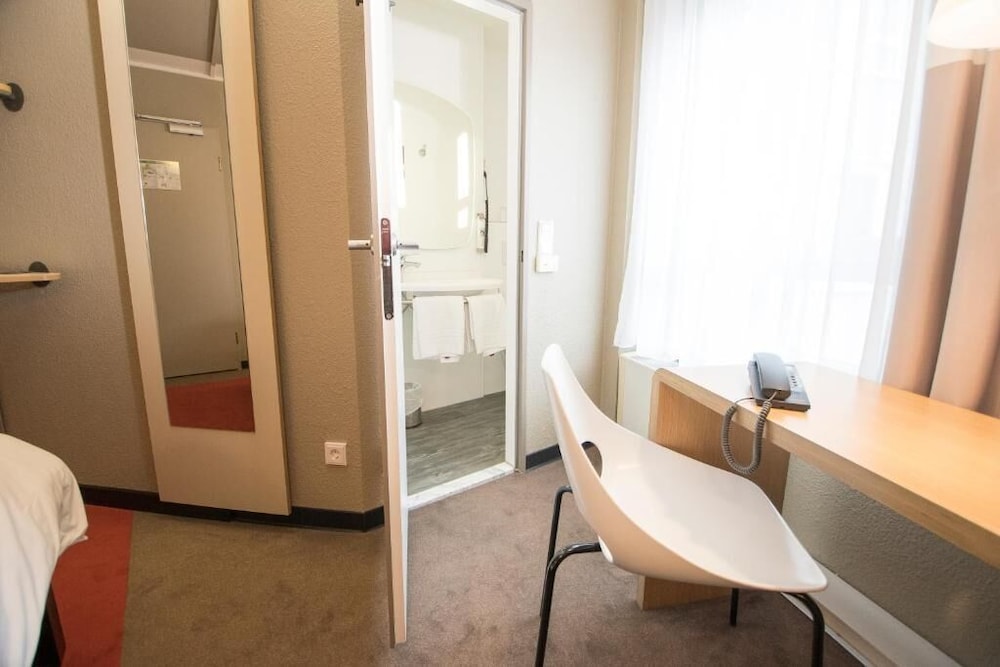 Ibis Hotel Koln Centrum 21/68