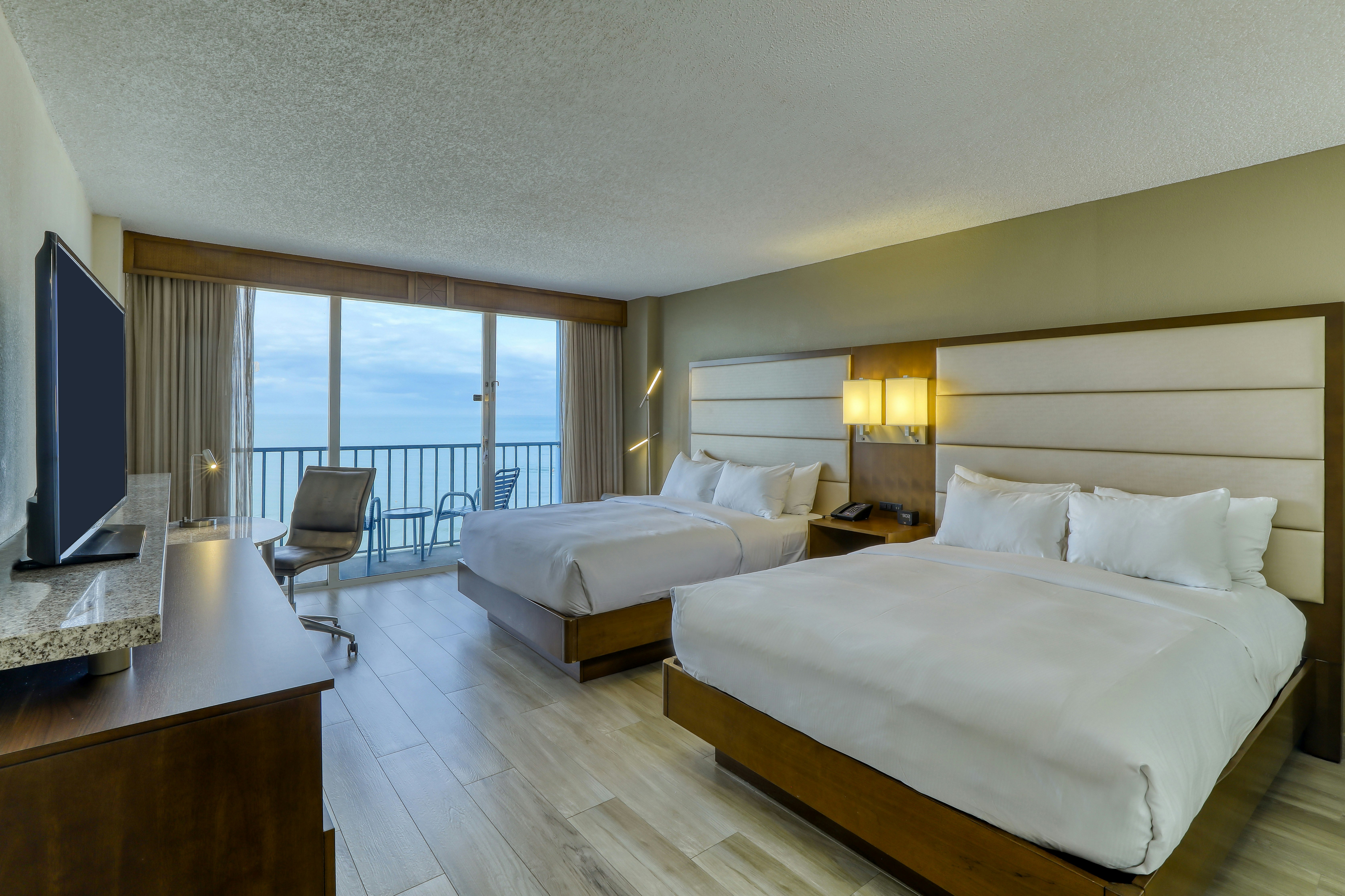 Room, 2 Queen Beds, Gulf View, Top Floor