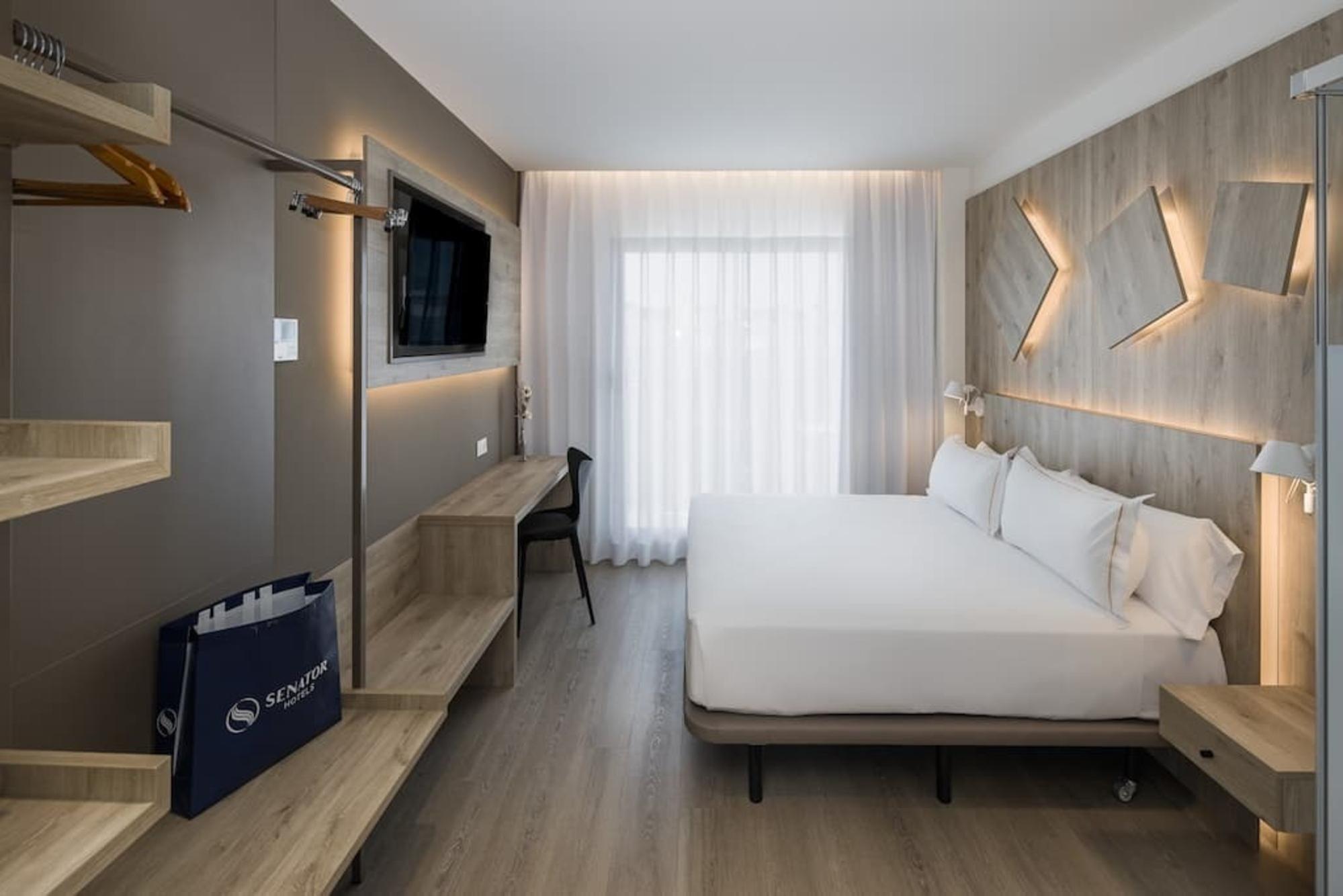 Room, Double Bed, Balcony or Terrace