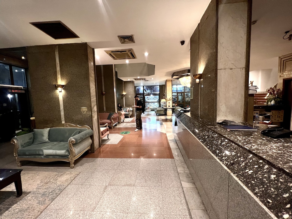 Santana Hotel 32/50