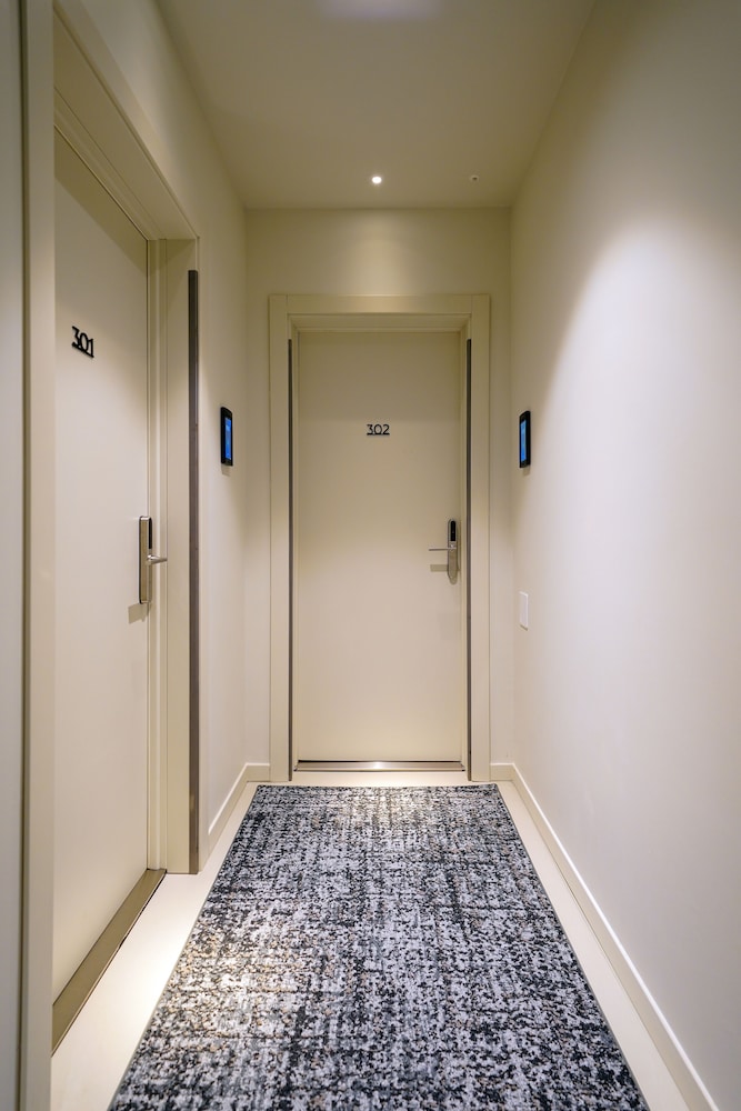 Bergamo Inn 21 18/29