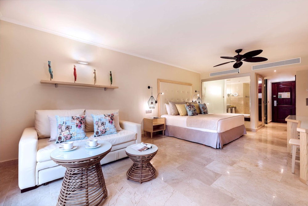 Grand Palladium Palace Resort Spa Casino All Inclusive 29/40