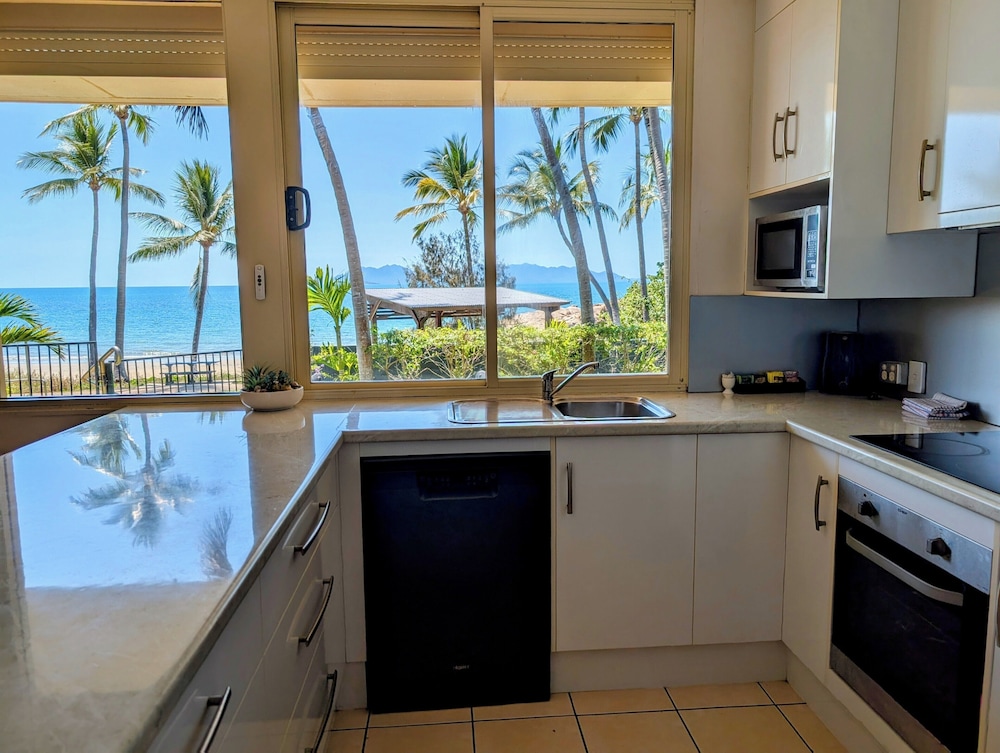 Rose Bay Resort 4/70