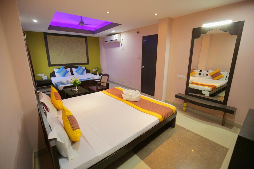 Hotel Pushpa Berries Group of Hotels 17/29