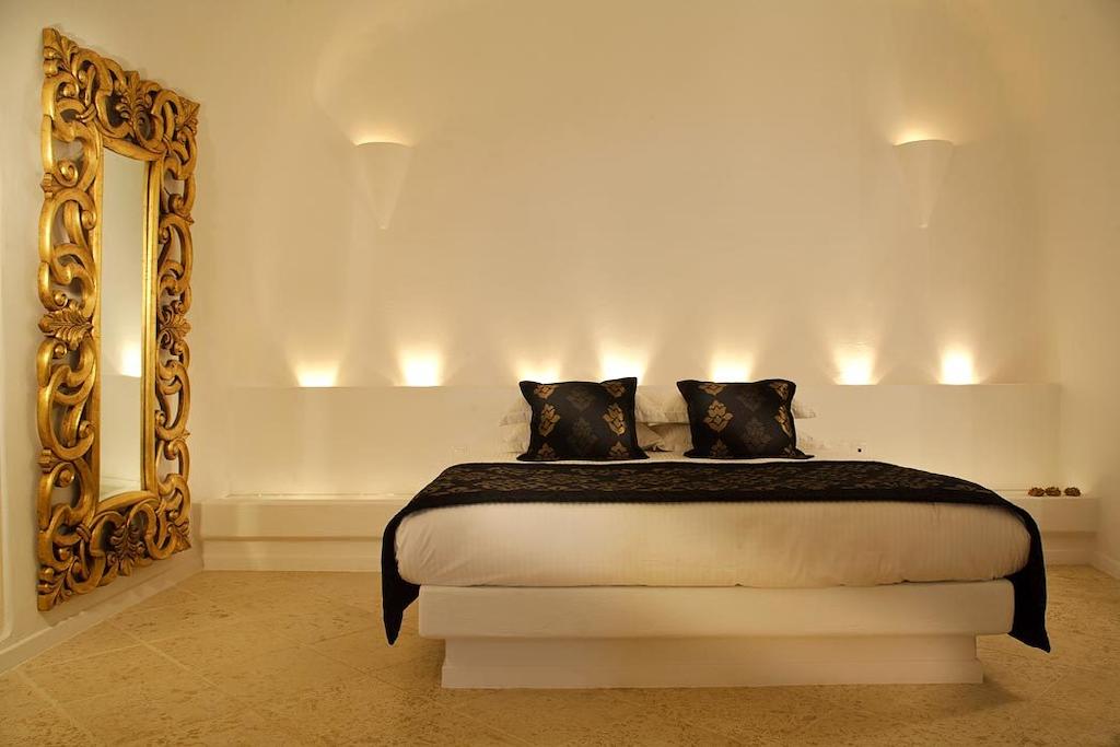 Cave, Caldera, Suite