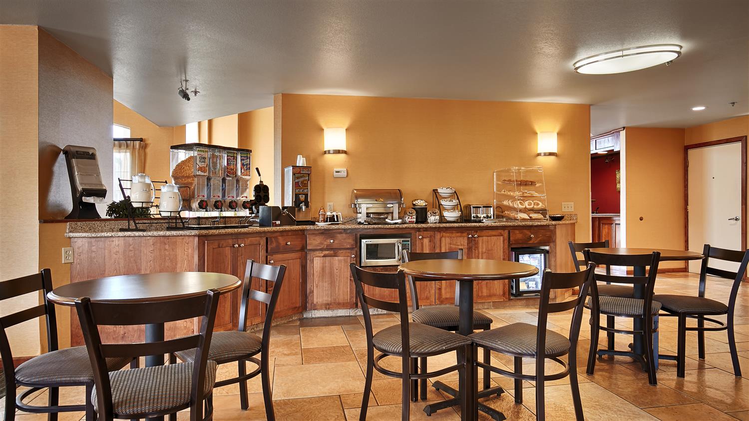 Best Western Palm Court Inn 11/17